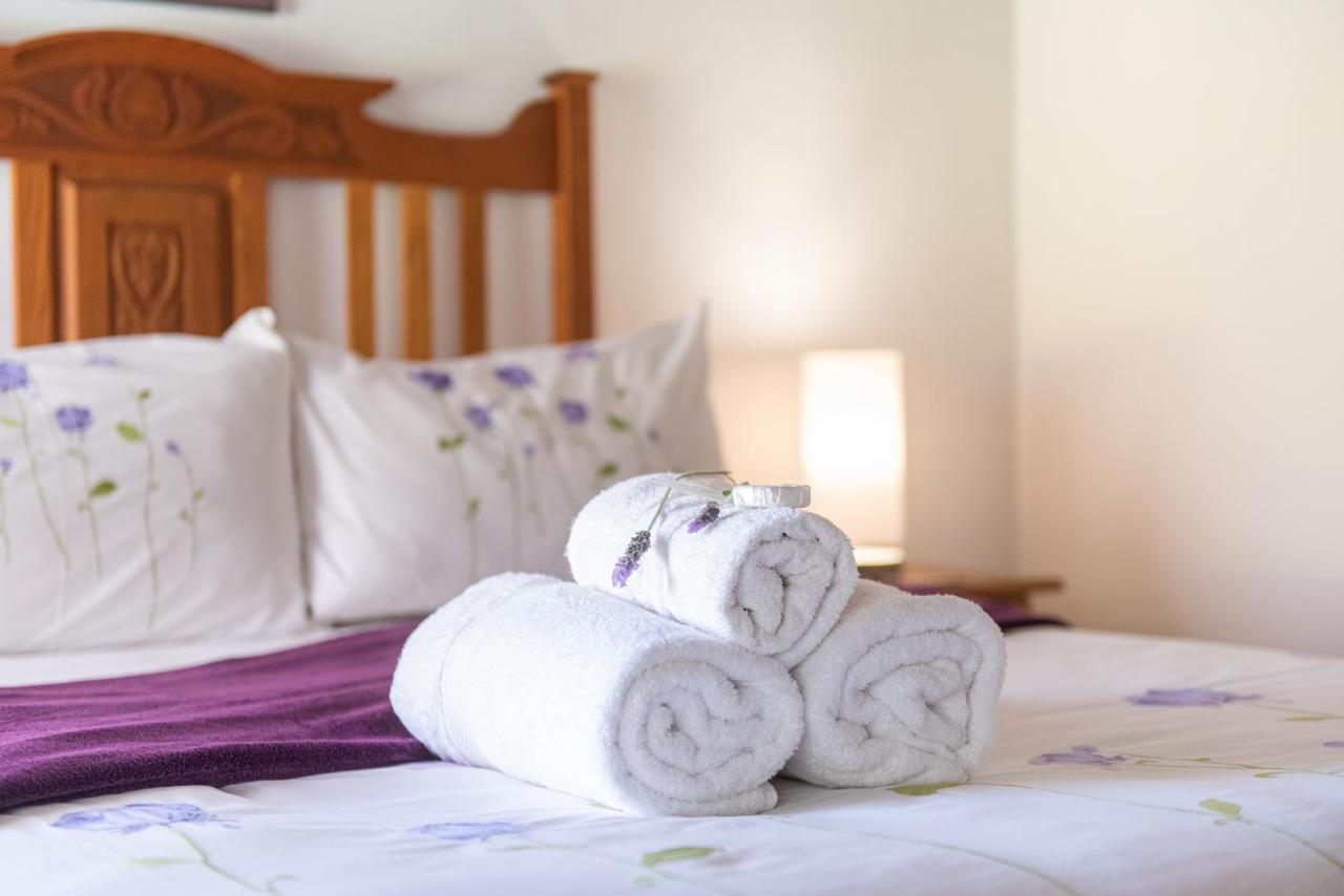 רוברטסון Leo Guest House מראה חיצוני תמונה